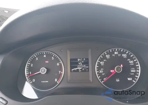 2013 Volkswagen Jetta Se z USA, uszkodzony, nr VIN 3VWDP7AJ5DM361687